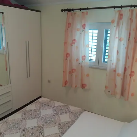 Luna Smokvica (Korcula)